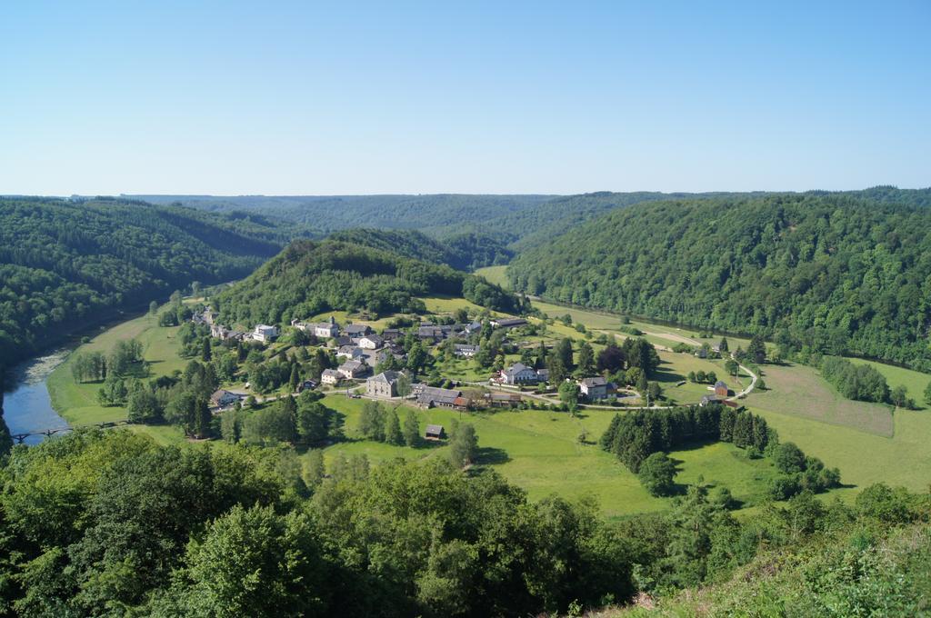 Готель Logis Beau Sejour Frahan Екстер'єр фото